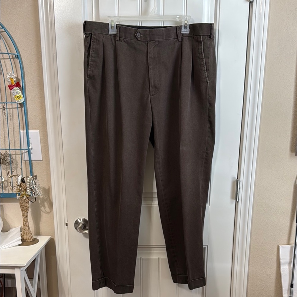 Saddlebred Brown Chino Pants with Pleats and Cuff leg 38x30